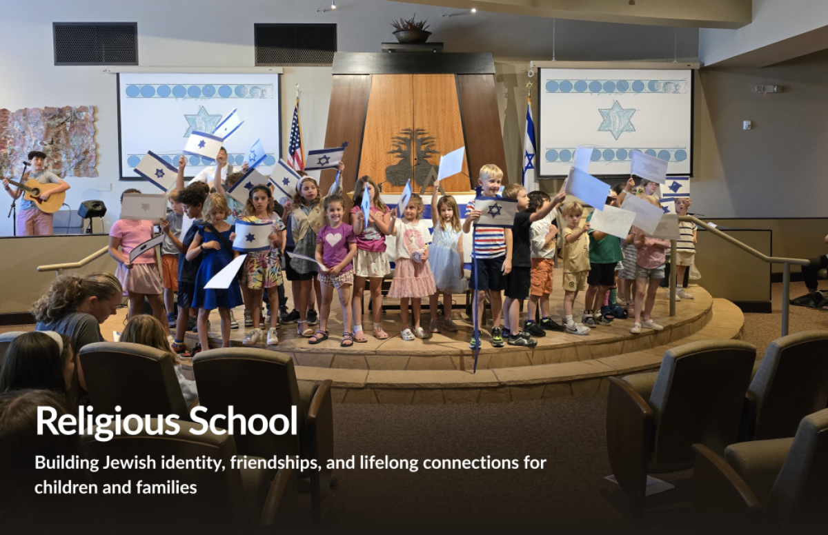 Raker Religious School students in the sanctuary
